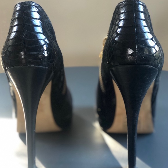 Michael Kors heeled ankle boots - Picture 3 of 6